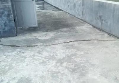 荔湾楼顶漏水维修公司分享下如何解决卫生间隐蔽部位漏水的问题?
